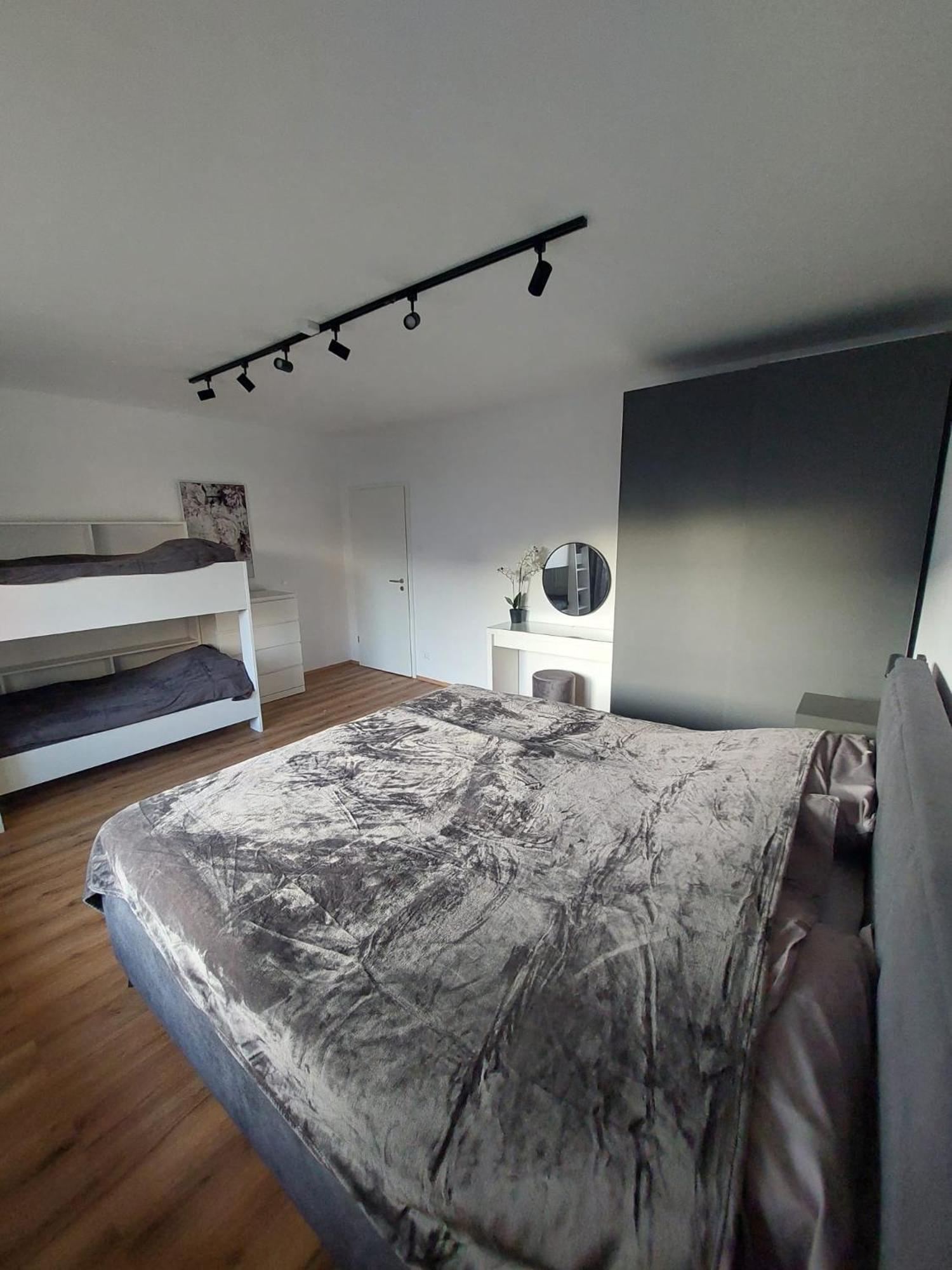 Moskriceva Apartment Любляна Екстер'єр фото